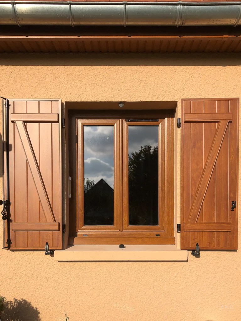 Fenêtres et volets bois, SMC Menuiseries