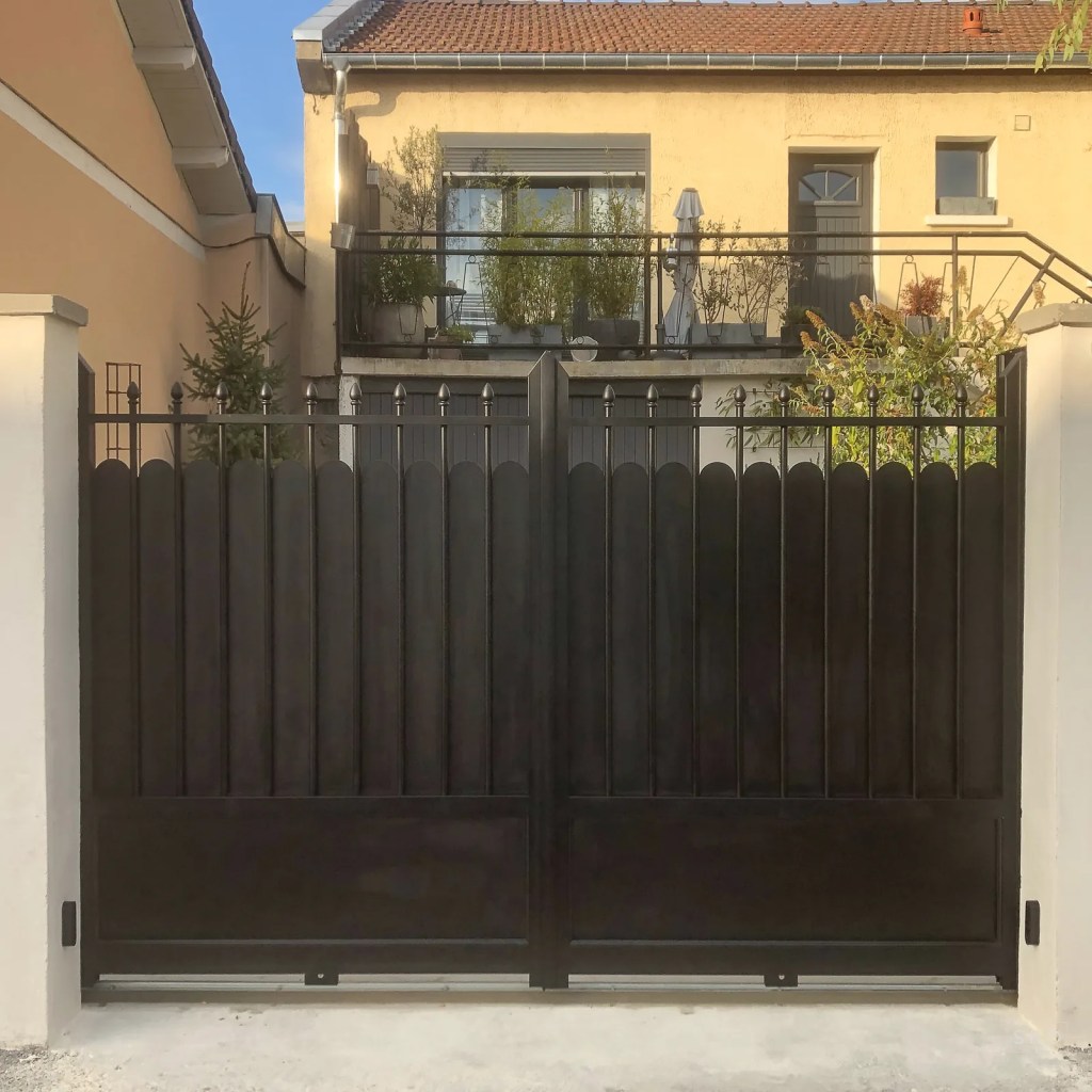 Portail aluminium, SMC Menuiseries